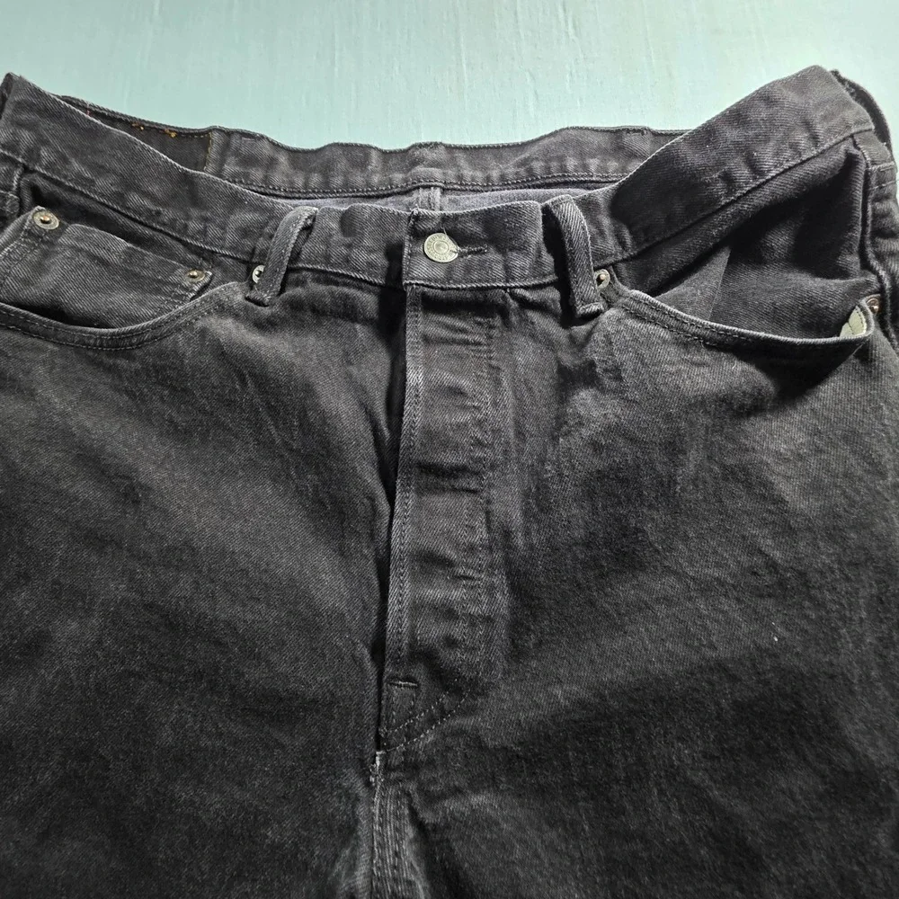 Levis 501 Mens Black Denim Shorts Original Fit Button Fly Cut Off Size 38 W38